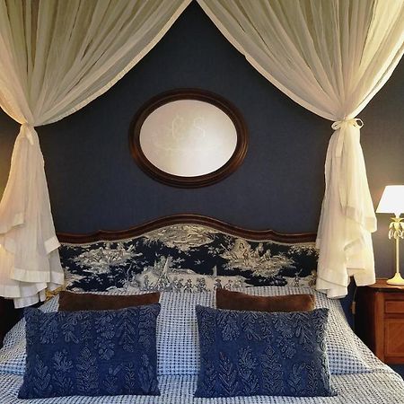 バイユー Logis Les Remparts Bed & Breakfast エクステリア 写真