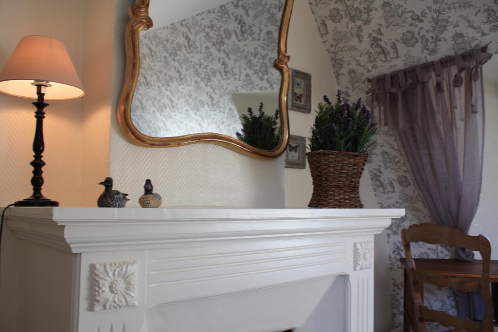 バイユー Logis Les Remparts Bed & Breakfast エクステリア 写真