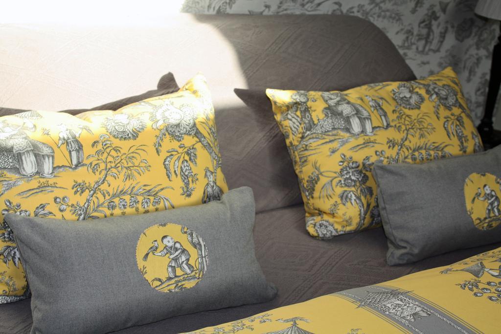 バイユー Logis Les Remparts Bed & Breakfast エクステリア 写真